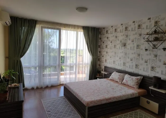 Апартамент Atia Черноморец