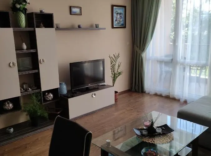 Апартамент Atia