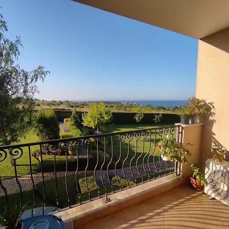 Atia 아파트 체르노모레츠