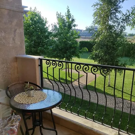 Atia 아파트 체르노모레츠